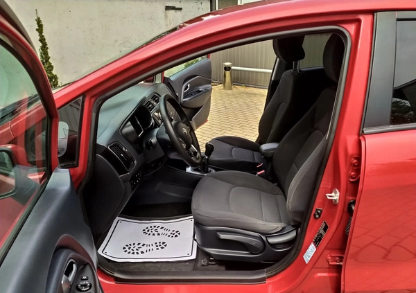 Kia Rio cena 37900 przebieg: 120000, rok produkcji 2016 z Bełżyce małe 326